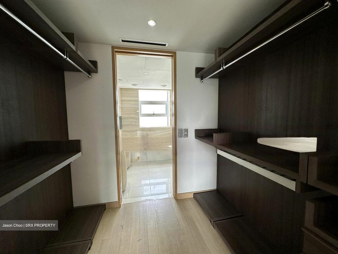 White House Residences (D10), Condominium #471390011